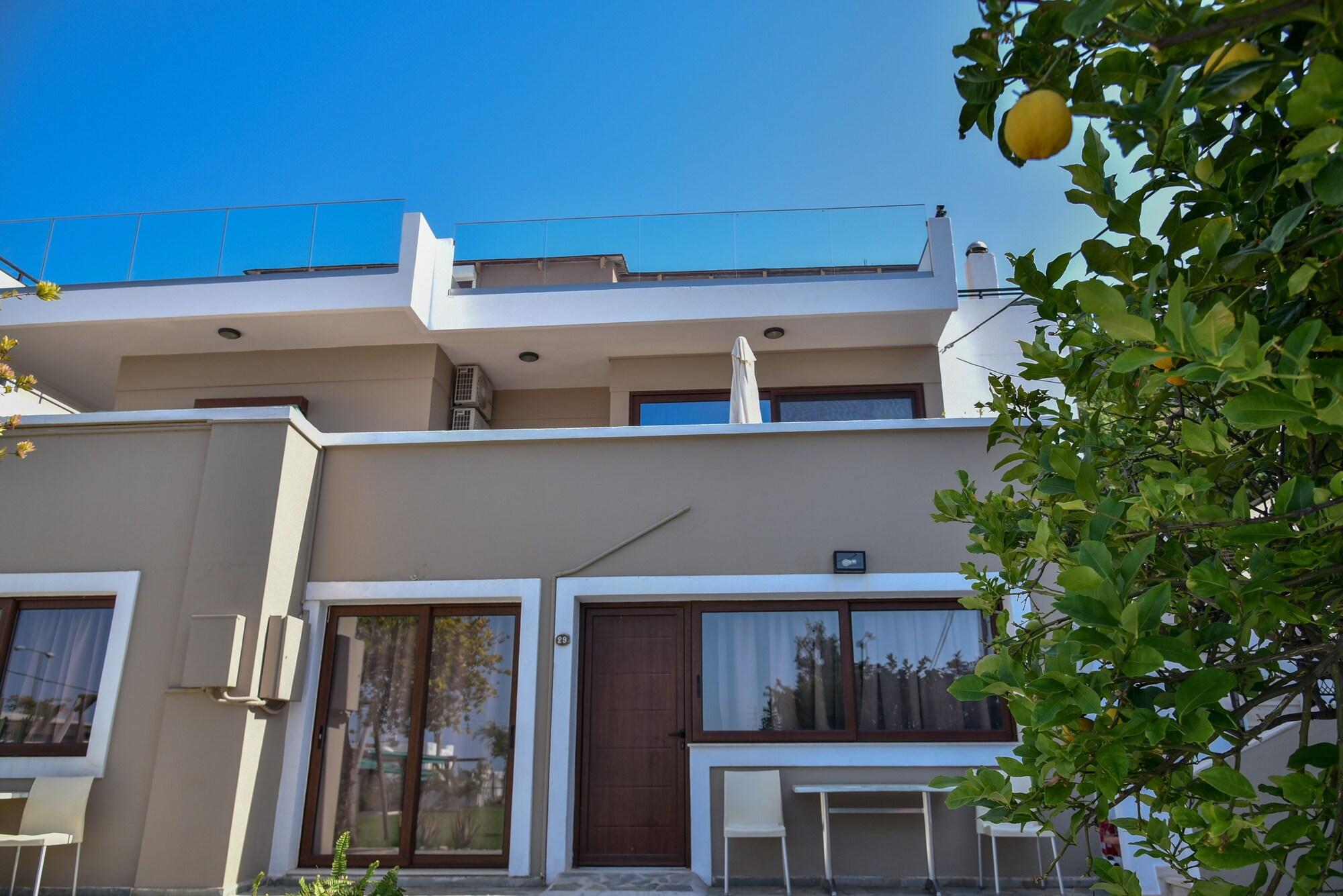 Iraklis Apartments Stalida Exteriör bild
