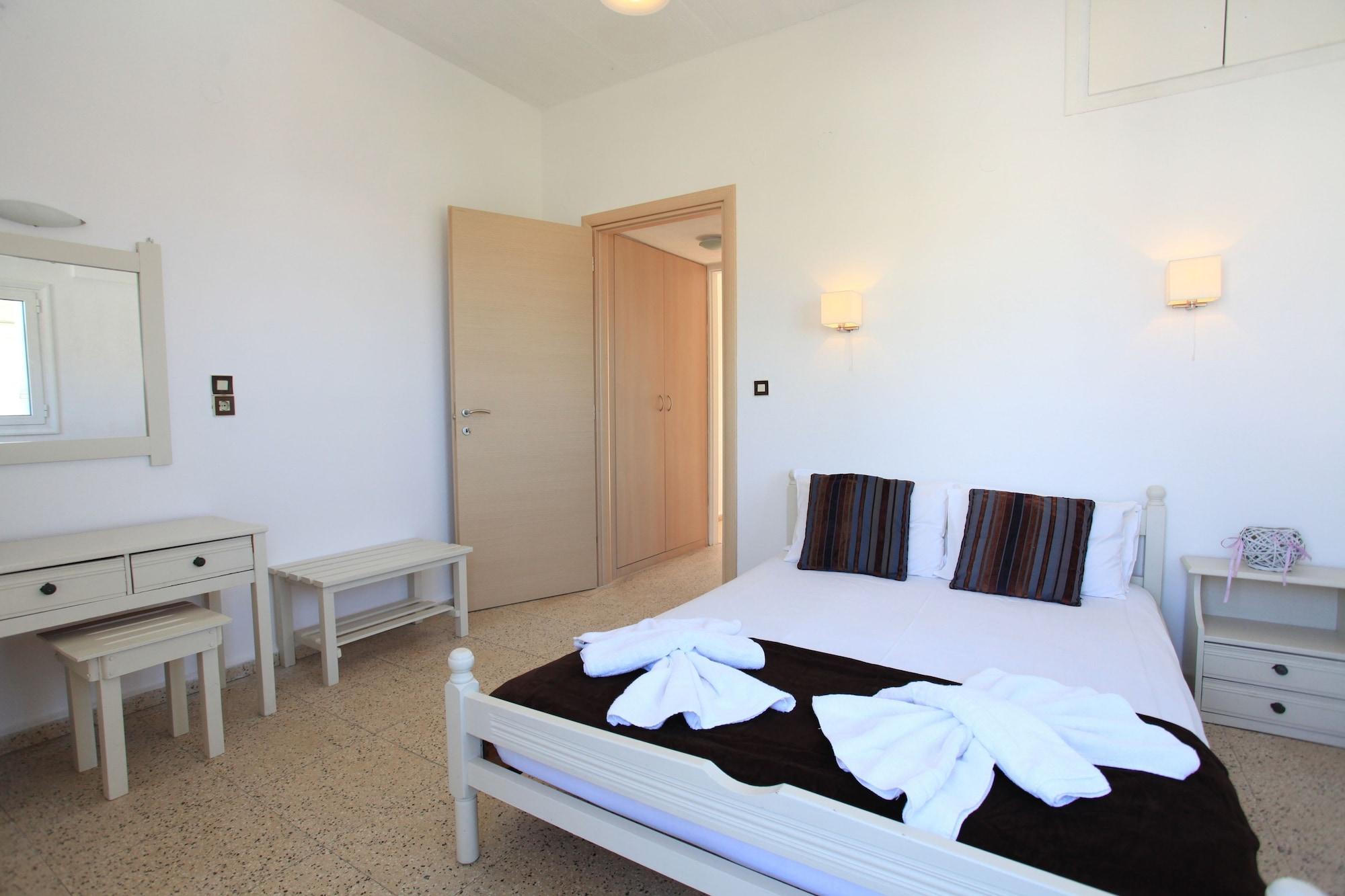 Iraklis Apartments Stalida Exteriör bild